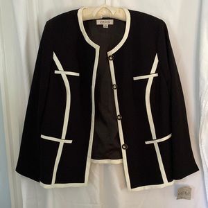 Kasper NWT Black and Ivory Lined Crepe Dress Blazer 16W